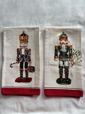 New Williams Sonoma kitchen towels Christmas Nutcracker King 100% Cotton 31x24